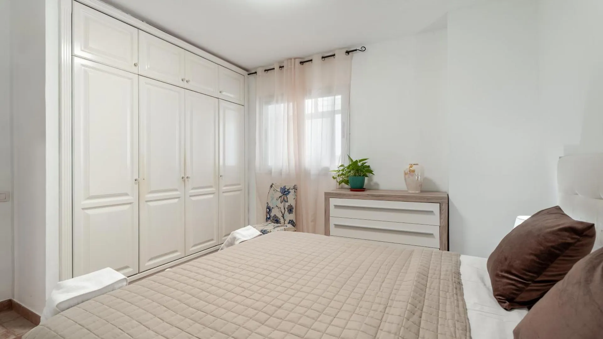 Paseo Maritimo Vistamar Apartment Candelaria